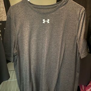 Under Armour Gray Short Sleeve Tee